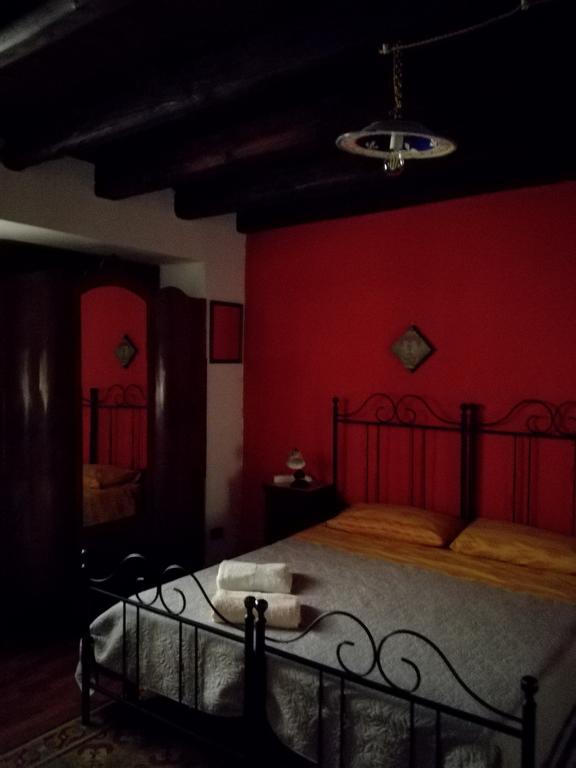 فندق لاسكاريفي  La Vecchia Forgia المظهر الخارجي الصورة